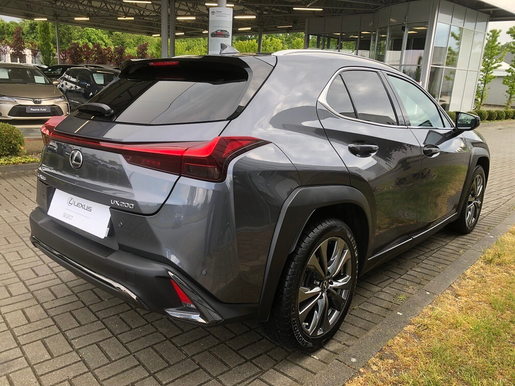 Lexus UX